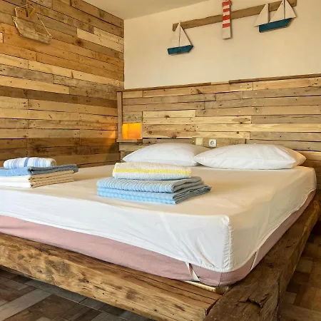 Apartament Markica *